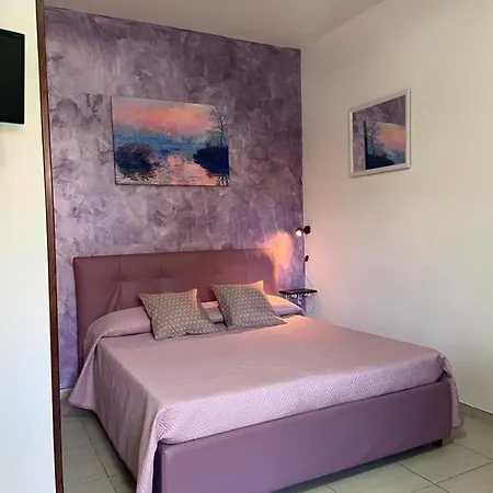 Monolocale Viola - A Casa Di Ludovica E Martina Dom wakacyjny *
